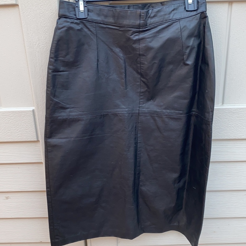 Fiori Black Leather pencil skirt vintage nice
